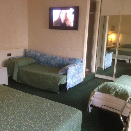 Miralago Luxury Apartments 4*